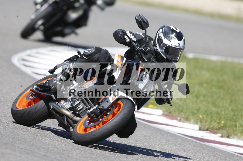 /Archiv-2025/48 25.08.2025 Cornu Master School ADR/gruen-vert/109